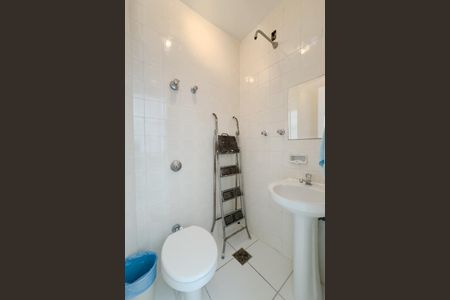 Apartamento para alugar com 180m², 3 quartos e 1 vagaÁrea de Serviço