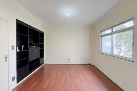Apartamento para alugar com 180m², 3 quartos e 1 vagaSala