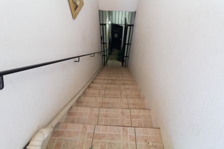 Casa para alugar com 480m², 2 quartos e 4 vagasEscada