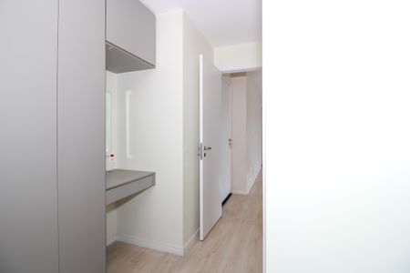 Apartamento à venda com 105m², 3 quartos e 2 vagas Apartamento à venda com 105m², 3 quartos e 2 vagasHall