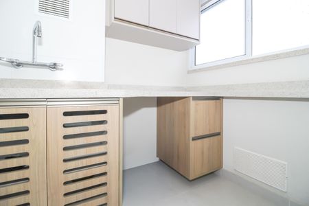 Apartamento à venda com 105m², 3 quartos e 2 vagas Apartamento à venda com 105m², 3 quartos e 2 vagasÁrea de Serviço