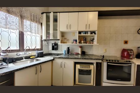 Casa à venda com 260m², 4 quartos e 5 vagasCozinha