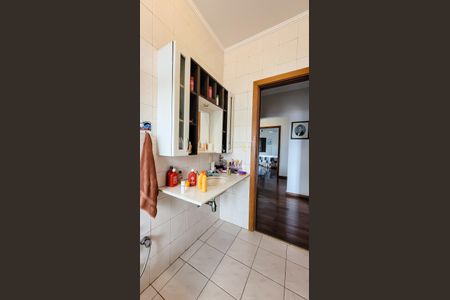 Casa à venda com 260m², 4 quartos e 5 vagasBanheiro Social