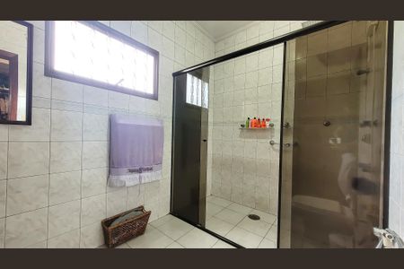 Casa à venda com 260m², 4 quartos e 5 vagasBanheiro Suite 