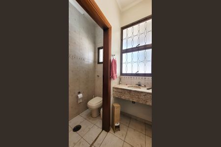 Casa à venda com 260m², 4 quartos e 5 vagasLavabo