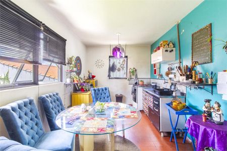 Casa à venda com 3 quartos, 209m² em Vila Mariana, São Paulo