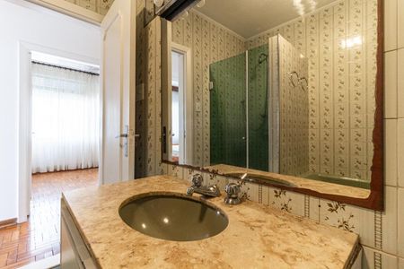 Apartamento para alugar com 120m², 3 quartos e sem vagaBanheiro