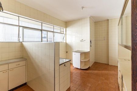 Apartamento para alugar com 120m², 3 quartos e sem vagaCozinha