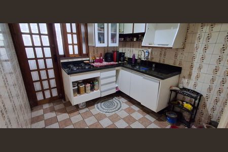 Apartamento à venda com 76m², 3 quartos e sem vagaCozinha 