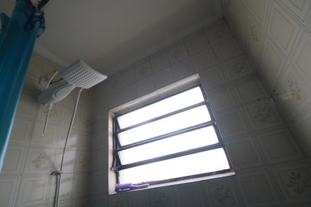 Casa à venda com 125m², 3 quartos e 2 vagasBanheiro comum