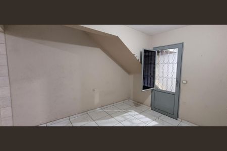 Sala de casa para alugar com 1 quarto, 100m² em Cidade Kemel, Itaquaquecetuba