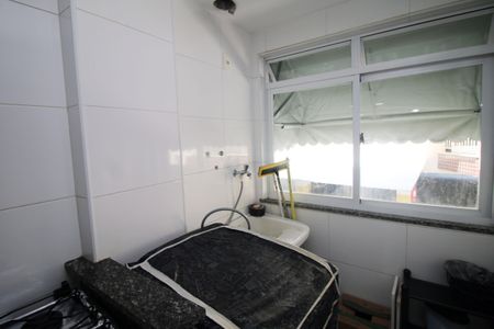 Apartamento à venda com 83m², 3 quartos e 1 vagaÁrea de Serviço