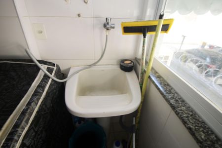 Apartamento à venda com 83m², 3 quartos e 1 vagaÁrea de Serviço