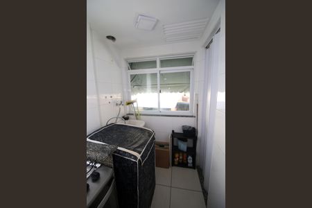 Apartamento à venda com 83m², 3 quartos e 1 vagaÁrea de Serviço