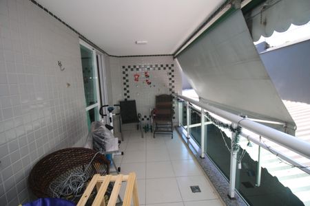 Apartamento à venda com 83m², 3 quartos e 1 vagaVaranda