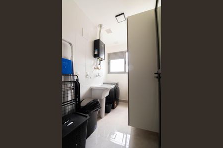 Apartamento à venda com 64m², 2 quartos e 1 vaga Apartamento à venda com 64m², 2 quartos e 1 vagaÁrea de Serviço