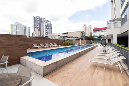 Apartamento à venda com 64m², 2 quartos e 1 vaga Apartamento à venda com 64m², 2 quartos e 1 vagaÁrea comum - Piscina