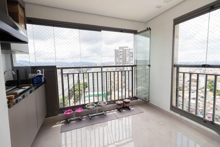 Apartamento à venda com 64m², 2 quartos e 1 vaga Apartamento à venda com 64m², 2 quartos e 1 vagaVaranda gourmet
