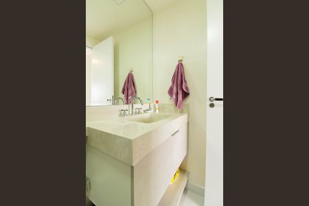 Apartamento à venda com 64m², 2 quartos e 1 vaga Apartamento à venda com 64m², 2 quartos e 1 vagaBanheiro Suíte