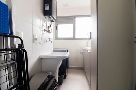 Apartamento à venda com 64m², 2 quartos e 1 vaga Apartamento à venda com 64m², 2 quartos e 1 vagaÁrea de Serviço
