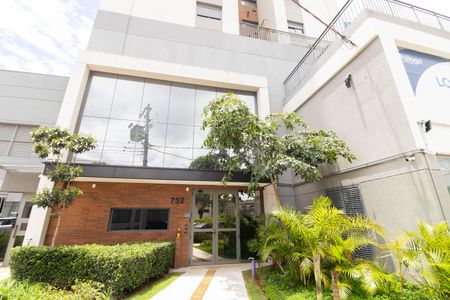 Apartamento à venda com 64m², 2 quartos e 1 vaga Apartamento à venda com 64m², 2 quartos e 1 vagaFachada