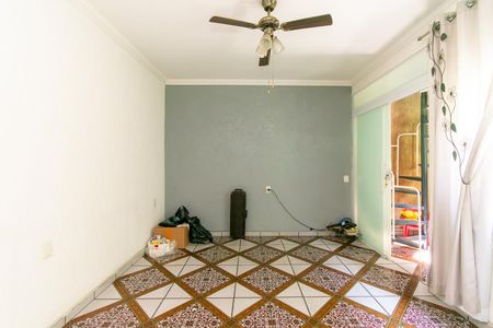 Casa para alugar com 250m², 3 quartos e 2 vagasSala