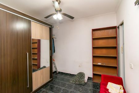 Casa para alugar com 250m², 3 quartos e 2 vagasSuíte 