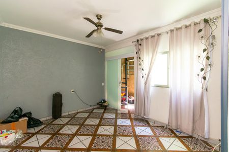 Sala de casa à venda com 3 quartos, 250m² em Jardim Tiete, São Paulo