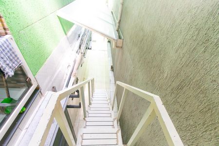 Casa para alugar com 250m², 3 quartos e 2 vagasEscada