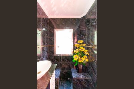 Casa para alugar com 250m², 3 quartos e 2 vagasBanheiro