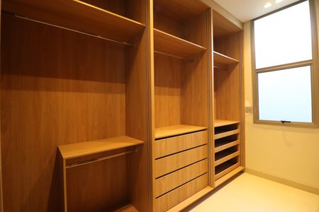 Casa para alugar com 233m², 3 quartos e 3 vagasCloset do Quarto 1