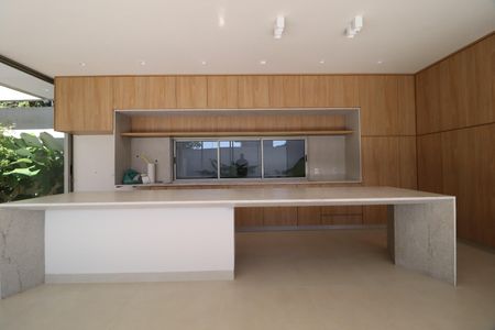 Sala/Cozinha de casa para alugar com 3 quartos, 233m² em Jardim Karaíba, Uberlândia
