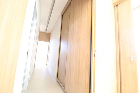 Casa para alugar com 233m², 3 quartos e 3 vagasCorredor - Armário