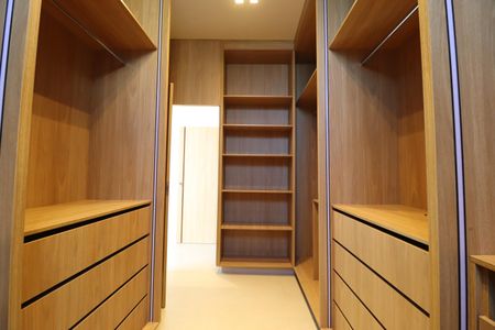 Casa para alugar com 233m², 3 quartos e 3 vagasCloset do Quarto 1