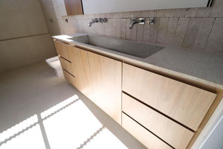 Casa para alugar com 233m², 3 quartos e 3 vagasBanheiro do Quarto 1