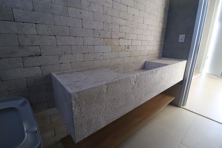 Casa para alugar com 233m², 3 quartos e 3 vagasBanheiro Social