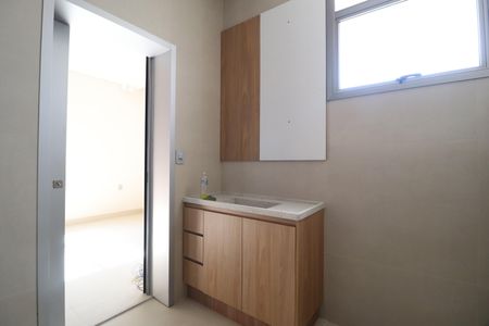 Casa para alugar com 233m², 3 quartos e 3 vagasBanheiro do Quarto 2