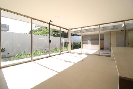 Casa para alugar com 233m², 3 quartos e 3 vagasSala/Cozinha