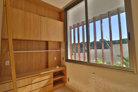 Casa para alugar com 233m², 3 quartos e 3 vagasEscritório