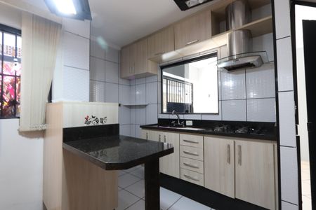 Casa de condomínio para alugar com 76m², 2 quartos e 1 vagaCozinha