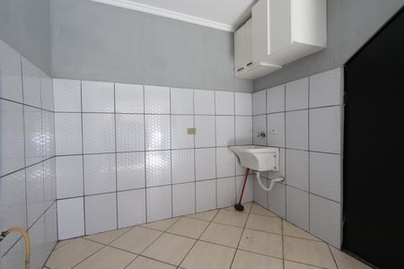 Casa de condomínio para alugar com 76m², 2 quartos e 1 vagaLavanderia e Garagem