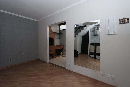 Sala de casa de condomínio para alugar com 2 quartos, 76m² em Vila Industrial, São Paulo