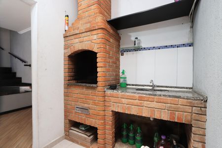 Casa de condomínio para alugar com 76m², 2 quartos e 1 vagaChurrasqueira