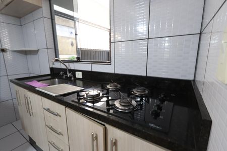 Casa de condomínio para alugar com 76m², 2 quartos e 1 vagaCozinha