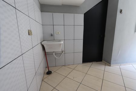 Casa de condomínio para alugar com 76m², 2 quartos e 1 vagaLavanderia e Garagem