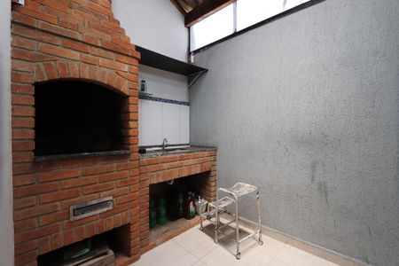 Casa de condomínio para alugar com 76m², 2 quartos e 1 vagaChurrasqueira