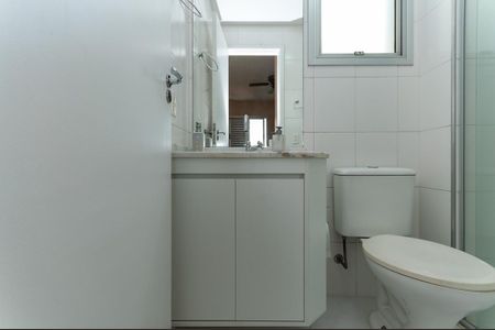 Apartamento para alugar com 68m², 2 quartos e 1 vaga Apartamento para alugar com 68m², 2 quartos e 1 vagaBanheiro do quarto 1 Suíte