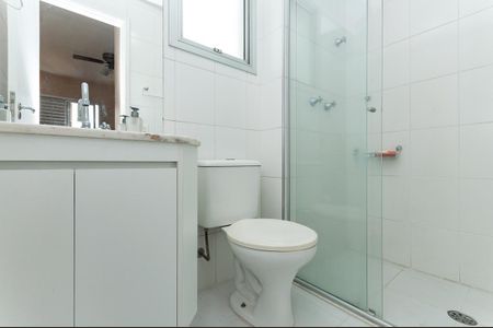 Apartamento para alugar com 68m², 2 quartos e 1 vaga Apartamento para alugar com 68m², 2 quartos e 1 vagaBanheiro do quarto 1 Suíte