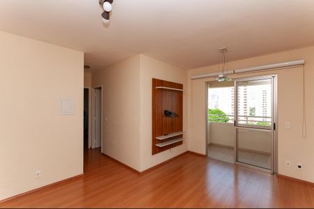 Apartamento para alugar com 68m², 2 quartos e 1 vaga Apartamento para alugar com 68m², 2 quartos e 1 vagaSala