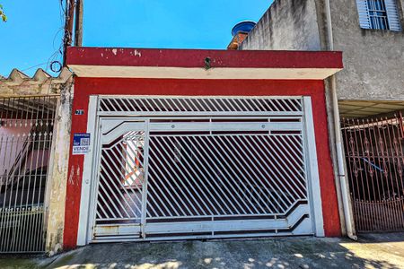 Casa à venda com 125m², 2 quartos e 2 vagasFachada